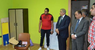 محافظ المنيا يتابع عددا من الانشطة والفعاليات بمكتبة مصر العامة