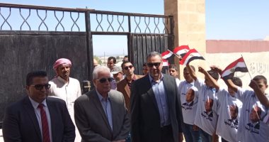 صور.. محافظ جنوب سيناء يتفقد عدد من المدارس بمدينة نوبيع