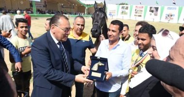 صور .. تعرف على مهرجان الشرقية للخيول العربية 