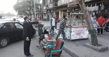 ضبط شخص أغلق مقهى من الخارج بعد استقباله الزبائن داخله