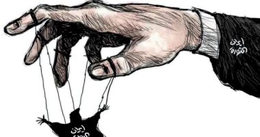 كاريكاتير الصحف السعودية.. الحرس الثورى الإيرانى يتحكم بدولته كعرائس الماريونيت