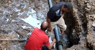 إصلاح خط مياه منطقة العمرى بحى غرب سوهاج وتشغيل المحطات المتوقفة