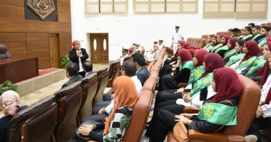 صور.. طلاب جامعة القاهرة فى زيارة للكلية البحرية