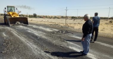 إصلاح عيوب مسار الطريق الدولى بنطاق مركز بئر العبد بسيناء 