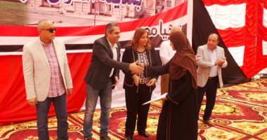 الإسكان: تسليم عقود الإسكان الاجتماعى بأسوان و25 مليار استثمارات بالصعيد