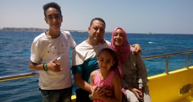 قارئ يشارك بصور أسرته ويتمنى الحياة الكريمة لأبنائه