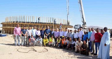 محافظ الأقصر يتفقد أعمال تنفيذ مشروع ومحطات الصرف الصحى بالطود