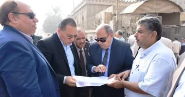 محافظ الشرقية يأمر بإزالة مبنى مخالف و تعديل مسارات مرورية بطريق الأحرار