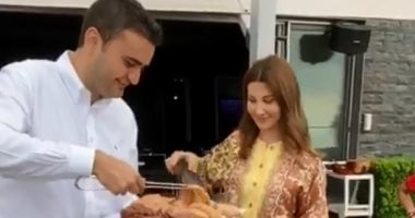 شاهد ..الشيف بوراك يطبخ لنانسى عجرم فى منزلها 