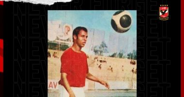 كواليس غرفة الملابس.. المايسترو الصغير يحصل على مكافآة 50 جنيها بعد "الإنذار"