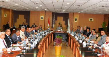 مجلس جامعة المنصورة يعفى أبناء الشهداء من المصروفات الدراسية