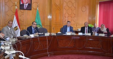 البدء فى تنفيذ مشروع تطوير ورفع كفاءة طريق الإسماعيلية – السويس