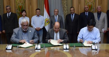 العصار يشهد توقيع مذكرة تفاهم لإنشاء مصنع محطات شحن السيارات بالكهرباء