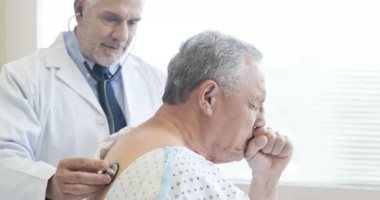 قدم لهم الحب والرعاية في يومهم العالمي..أبرز الأمراض التى تصيب كبار السن