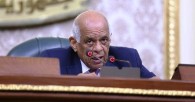 بدء الجلسة الافتتاحية لدور الانعقاد الخامس بالبرلمان