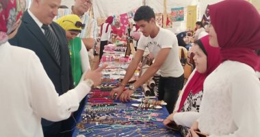 مديرية الشباب والرياضة بالإسكندرية تفتتح معرض المنتجات اليدوية والحرفية..صور