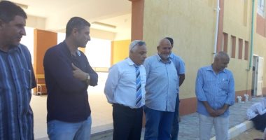 رئيس مدينة بئر العبد بشمال سيناء يتفقد إنشاءات مدرسة الشوحط