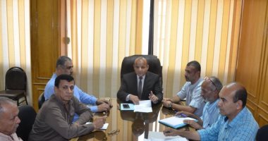 سكرتير عام الإسماعيلية يستعرض الموقف التنفيذى لمشروع مجمع الورش الحرفية الجديد 