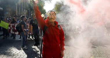 المئات يحيون ذكرى مرور 51 عام على مسيرة مذبحة الطلاب فى مكسيكو