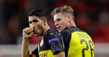 أشرف حكيمى على رأس القائمة النهائية لأفضل لاعب شاب فى أفريقيا 2019