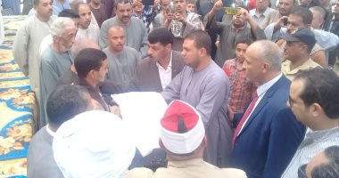 جهود المباحث تنهى خصومة ثأرية فى قرية النخيلة بأبوتيج