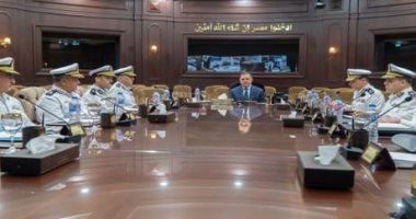وزير الداخلية : مستعدون لتحمل التضحيات ومواجهة التحديات ..اللواء محمود توفيق  : خطر التنظيمات الإرهابية مازال قائما رغم تلقيها عدة ضربات إستباقية موجعة ..والشعب رفض دعوات المخربين وتوحد خلف قيادته السياسية