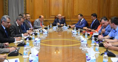 وزير الإنتاج الحربى يستقبل شركة " VMZ " البلغارية