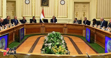 مدبولى: لدينا إصرار شديد على إحداث نقلة بملف الإفراج الجمركى قبل نهاية العام 