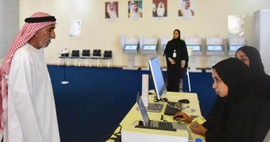 كبار السن والنساء يشاركون بكثافة فى انتخابات المجلس الوطنى بالإمارات