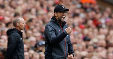 كلوب يخشى غياب محمد صلاح عن قمة مانشستر يونايتد ضد ليفربول