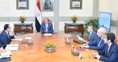 السيسي يوجه بمواصلة إنجاز كافة المشروعات الجارية بهيئة قناة السويس
