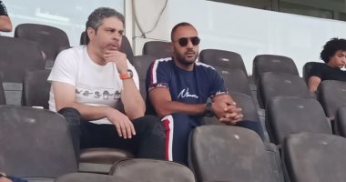 معتمد جمال ومحمد شوقي يتابعان لقاء الإسماعيلي ودجلة ببتروسبورت