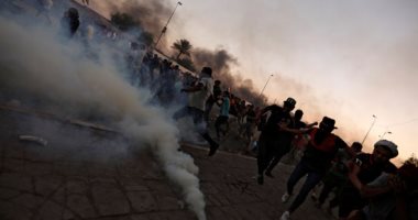تجدد المظاهرات فى العراق والمحتجون يشتبكون مع الشرطة
