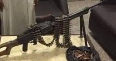 ضبط عامل بحوزته مدفع جرينوف و7 آلاف طلقة نارية بقنا