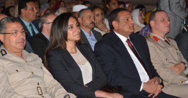 صور .. محافظ البحيرة يشهد احتفال أوبرا دمنهور بذكرى انتصار حرب أكتوبر 