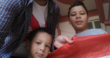 قارئ يشارك بصورة ابنيه احتفالا بنصر أكتوبر: تحيا مصر فى كل  زمان ومكان