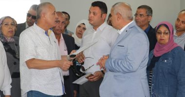 نائب رئيس هيئة المجتمعات العمرانية يفتتح المركز التكنولوجى لخدمة المواطنين 