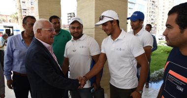 صور.. محافظة بورسعيد يلتقى الشباب المشاركين فى التوعية بمنظومة التأمين الشامل