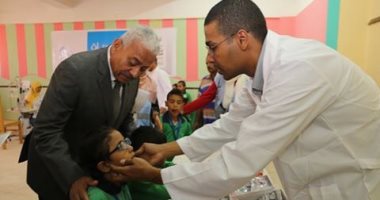 صور.. محافظ السويس يطلق مبادرة "نور حياة" لمكافحة مسببات ضعف وفقدان الإبصار