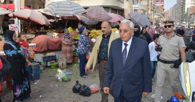 صور.. محافظ الدقهلية يكلف رئيس حى شرق بتغيير مسئولى الإشغالات بسبب التقصير