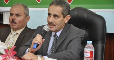 صور.. رئيس جامعة القناة للطلاب: المنطقة تنتظر خريجى الكلية المصرية الصينية