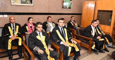 جامعة القاهرة تحتفل بتخريج أول دفعة للدبلوم البيئى بجامعة القاهرة.. صور