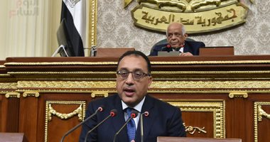 رئيس الوزراء: هناك مشاكل منذ 30 سنة لكننا نعمل جاهدين عليها