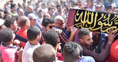 "طباخ الرئيس" يرقد فى سلام.. تشييع جثمان طلعت زكريا لمثواه الأخير فى الإسكندرية 