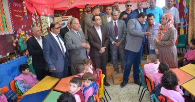 صور ..نائب محافظ الإسماعيلية يتفقد انتظام العملية التعليمية بمدارس التل الكبير