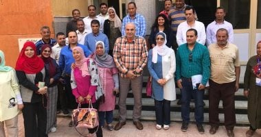 صور.. وفد المنتدى العربى للمدن الذكية يزور المركز التكنولوجى بمدينة الطود