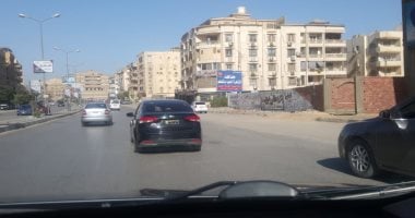 امسك مخالفة.. قارئ يرصد سيارة بدون لوحات معدنية فى المقطم