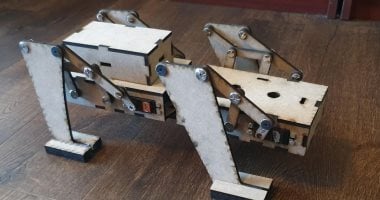طلاب الجامعة الأمريكية بالقاهرة يحصلون على المركز الأول بمسابقة لتصميم الروبوتات