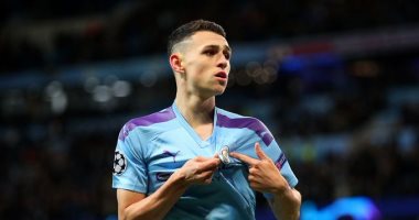 فيل فودين أفضل لاعب شاب فى إنجلترا والسيتي يسيطر على الجوائز.. فيديو
