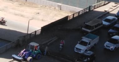 شكوى من انعدام الإضاءة على كوبرى المظلات العلوى